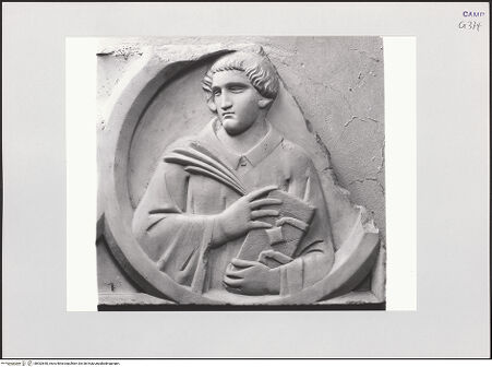 Vorderseite von Pedicini, Luciano [https://www.deutsche-digitale-bibliothek.de/content/lizenzen/rv-ez/] Sarkophagrelief - Frontplatte, Detail: Heiliger Stephan(?), bh532640_recto. Foto: Pedicini, Luciano.