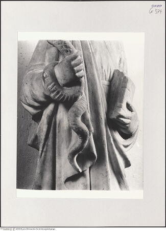 Vorderseite von Pedicini, Luciano [https://www.deutsche-digitale-bibliothek.de/content/lizenzen/rv-ez/] Prudentia - Detail: Schlange, bh532650_recto. Foto: Pedicini, Luciano.