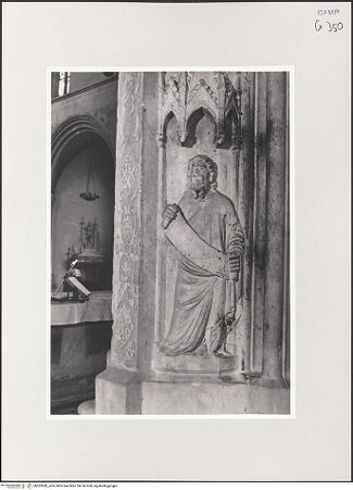 Vorderseite von Sopr. BAS NA [https://www.deutsche-digitale-bibliothek.de/content/lizenzen/rv-ez/] Grabmal des Königs Robert I.Heiligen und Propheten - Pfeiler, Detail: Prophet, bh532680_recto. Foto.