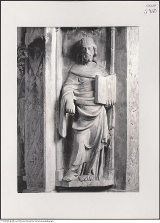 Vorderseite von Pedicini, Luciano [https://www.deutsche-digitale-bibliothek.de/content/lizenzen/rv-ez/] Grabmal des Königs Robert I.Heiligen und Propheten - Pfeiler, Detail: Evangelist?, bh532687_recto. Foto: Pedicini, Luciano.