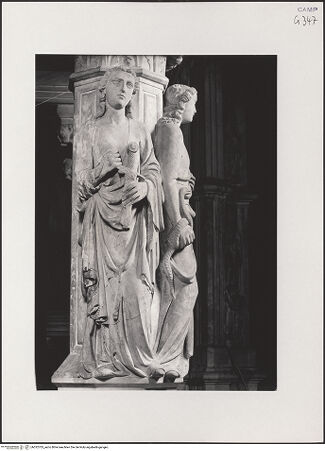 Vorderseite von Pedicini, Luciano [https://www.deutsche-digitale-bibliothek.de/content/lizenzen/rv-ez/] Grabmal des Königs Robert I.Untere Hälfte: Karyatiden, Sarkophag und GrabkammerLinker Pfeiler mit Tugenden - Temperantia, bh532705_recto. Foto: Pedicini, Luciano.