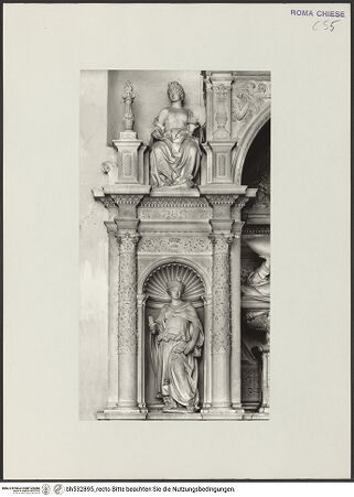 Vorderseite von Hirmer Fotoarchiv [https://www.deutsche-digitale-bibliothek.de/content/lizenzen/rv-ez/] Grabmal des Kardinals Ascanio Maria Sforza, (gestorben 1505) - Linke Achse, bh532895_recto. Foto.