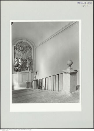 Vorderseite von Sopr. BAS ROMA [https://www.deutsche-digitale-bibliothek.de/content/lizenzen/rv-ez/] Santa Maria in VallicellaOratorio di San Filippo NeriBiblioteca VallicellianaTreppe zum Bibliotheksaal (scalone) - Auf dem zweiten Absatz Relief mit Papst Leo dem Großen und König Attila von Alessandro Algardi, bh533555_recto. Foto.