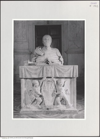 Vorderseite von Sopr. BAS NA [https://www.deutsche-digitale-bibliothek.de/content/lizenzen/rv-ez/] Kardinal Oliviero Carafa im Gebet - Frontalansicht, bh533867_recto. Foto.