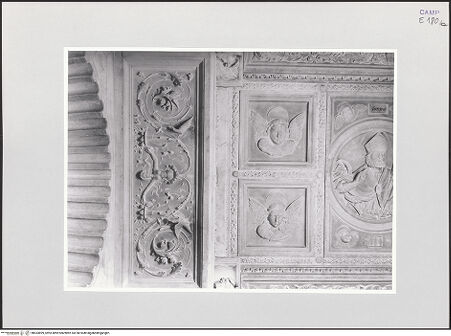 Vorderseite von Sopr. BAS NA [https://www.deutsche-digitale-bibliothek.de/content/lizenzen/rv-ez/] DeckenkassettierungArpinus von Neapel - Teilansicht, bh533899_recto. Foto.