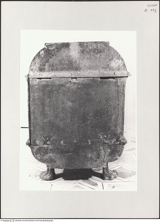 Vorderseite von Sopr. BAS NA [https://www.deutsche-digitale-bibliothek.de/content/lizenzen/rv-ez/] Arca di San Gennaro - Schmalseite, bh533900_recto. Foto.