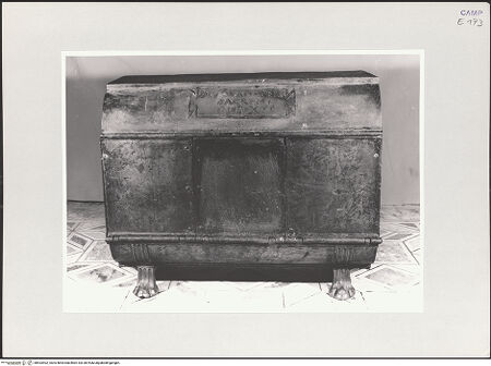 Vorderseite von Sopr. BAS NA [https://www.deutsche-digitale-bibliothek.de/content/lizenzen/rv-ez/] Arca di San Gennaro - Rückseite, bh533902_recto. Foto.