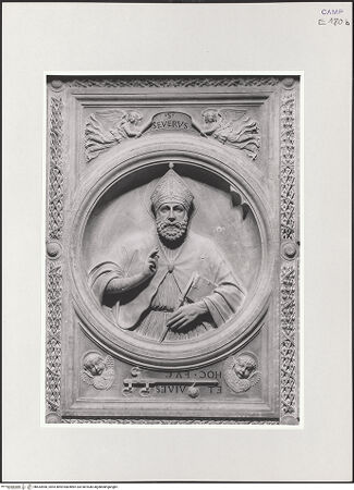Vorderseite von Sopr. BAS NA [https://www.deutsche-digitale-bibliothek.de/content/lizenzen/rv-ez/] DeckenkassettierungSeverus von Neapel - Detail, Severus, bh533906_recto. Foto.