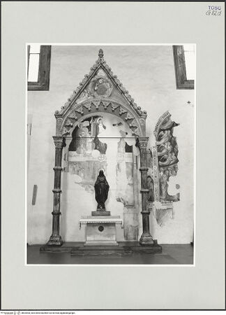 Vorderseite von Foto Marburg [https://www.deutsche-digitale-bibliothek.de/content/lizenzen/rv-ez/] Rekonstruierte Kapelle (Cappella ricostruita)Baldachin mit segnendem Christus - Gesamtansicht, bh534536_recto. Foto: Gloc, Jan.