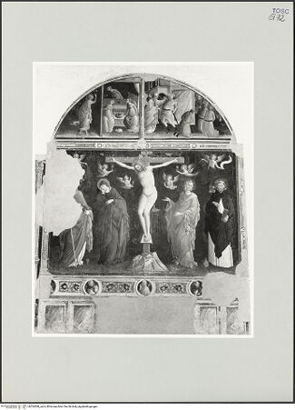 Vorderseite von Foto Marburg [https://www.deutsche-digitale-bibliothek.de/content/lizenzen/rv-ez/] Kreuzigung mit Maria, Johannes dem Evangelisten, und den heiligen Nikolaus und Dominikus; Lünette: Wunder des heiligen Nikolaus; Predella: Heiliger Donatus und Dominikaner Heiligen - Gesamtansicht, bh534588_recto. Foto: Gloc, Jan.