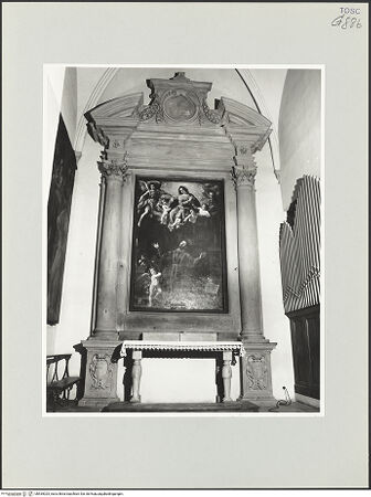 Vorderseite von Foto Marburg [https://www.deutsche-digitale-bibliothek.de/content/lizenzen/rv-ez/] Dem heiligen Franziskus erscheint die Madonna - Gesamtansicht mit Altar, bh535025_recto. Foto: Haag, Paul.