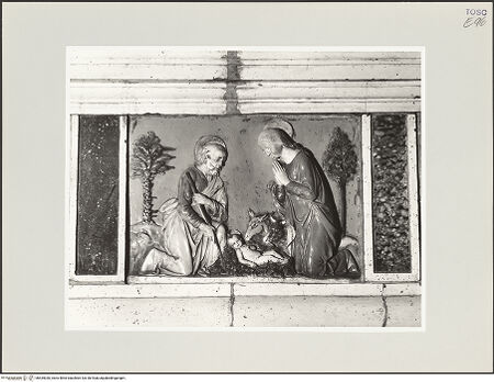 Vorderseite von Foto Marburg [https://www.deutsche-digitale-bibliothek.de/content/lizenzen/rv-ez/] Gottvater, thronende Madonna und HeiligeGeburt Christi - Gesamtansicht, bh535030_recto. Foto: Haag, Paul.