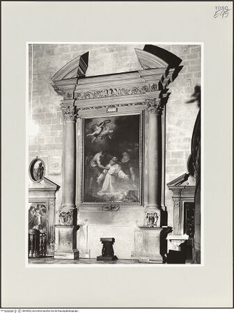 Vorderseite von Foto Marburg [https://www.deutsche-digitale-bibliothek.de/content/lizenzen/rv-fz/] Altar der Familie Spadari - Gesamtansicht, bh535052_recto. Foto: Haag, Paul.