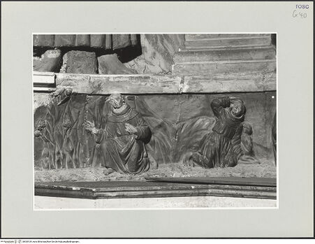 Vorderseite von Foto Marburg [https://www.deutsche-digitale-bibliothek.de/content/lizenzen/rv-ez/] Nischenaltar mit TerrakottafigurenSchmerzensmann sowie Szenen aus dem Leben der Heiligen Franziskus und Rochus - Stigmatisation des heiligen Franziskus, bh535109_recto. Foto: Gloc, Jan.