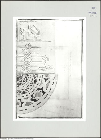 Vorderseite von Biblioteca Nacional [https://www.deutsche-digitale-bibliothek.de/content/lizenzen/rv-ez/] Album des Fra Giovanni Vincenzo CasaliEntwurf für Marmorfußböden - , bh535211_recto. Foto.