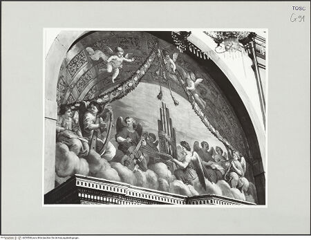 Vorderseite von Foto Marburg [https://www.deutsche-digitale-bibliothek.de/content/lizenzen/rv-ez/] Musizierende Engel - Gesamtansicht, von links, bh535568_recto. Foto: Haag, Paul.