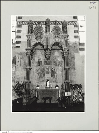 Vorderseite von Foto Marburg [https://www.deutsche-digitale-bibliothek.de/content/lizenzen/rv-ez/] Altar der Familie Dragomanni (oder Dragondelli)Altarrahmen mit Altar - Gesamtansicht, bh535768_recto. Foto: Haag, Paul.