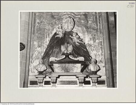 Vorderseite von Foto Marburg [https://www.deutsche-digitale-bibliothek.de/content/lizenzen/rv-ez/] Grabmal der Bischöfe Benedetto Falconcini (gest. 1724) und Carlo Filippo Incontri (gest. 1753) - Teilansicht, bh535978_recto. Foto: Haag, Paul.