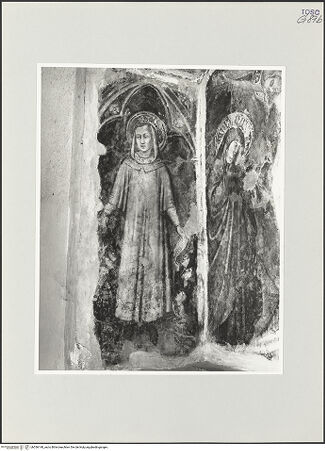 Vorderseite von Foto Marburg [https://www.deutsche-digitale-bibliothek.de/content/lizenzen/rv-ez/] Kreuzigung mit Maria, der heiligen Johannes und Ivo, und dem Erzengel Michael; oben, das Agnus Dei - Detail: Heiliger Ivo, bh536148_recto. Foto: Haag, Paul.