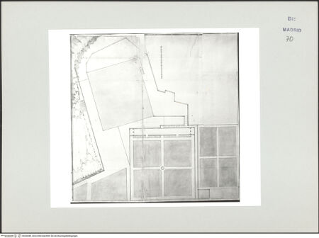 Vorderseite von Biblioteca Nacional [https://www.deutsche-digitale-bibliothek.de/content/lizenzen/rv-ez/] Album des Fra Giovanni Vincenzo CasaliNeapel, Pizzofalcone, Grundriss der Palastanlage des F. Loffredo, Marchese di Trevico - , bh536485_recto. Foto.