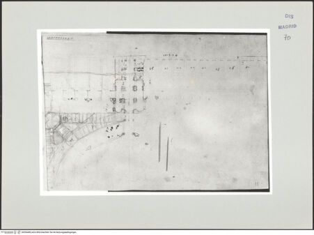 Vorderseite von Biblioteca Nacional [https://www.deutsche-digitale-bibliothek.de/content/lizenzen/rv-ez/] Album des Fra Giovanni Vincenzo CasaliGrundrissdetail eines Palastes - , bh536489_recto. Foto.