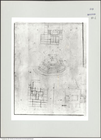 Vorderseite von Biblioteca Nacional [https://www.deutsche-digitale-bibliothek.de/content/lizenzen/rv-ez/] Album des Fra Giovanni Vincenzo CasaliPalastgrundrisse, Entwurf für einen Brunnen - , bh536509_recto. Foto.