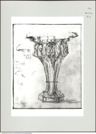 Vorderseite von Biblioteca Nacional [https://www.deutsche-digitale-bibliothek.de/content/lizenzen/rv-ez/] Album des Fra Giovanni Vincenzo CasaliDetailentwurf für einen Brunnen - , bh536519_recto. Foto.