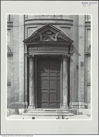 Vorderseite von Lieberman, Ralph [https://www.deutsche-digitale-bibliothek.de/content/lizenzen/rv-ez/] Santa Maria in VallicellaOratorio di San Filippo Neri - Fassade, Detail: Hauptportal, bh536965_recto. Foto.