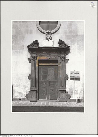 Vorderseite von Foto Marburg [https://www.deutsche-digitale-bibliothek.de/content/lizenzen/rv-ez/] Santa Maria Maddalena - Portal, bh537208_recto. Foto: Fenchel, Horst / Tölke, Michael.