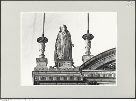 Vorderseite von Foto Marburg [https://www.deutsche-digitale-bibliothek.de/content/lizenzen/rv-ez/] Hochaltar (Altare Vasari)Heilige Maria - Gesamtansicht, bh537990_recto. Foto: Gloc, Jan.