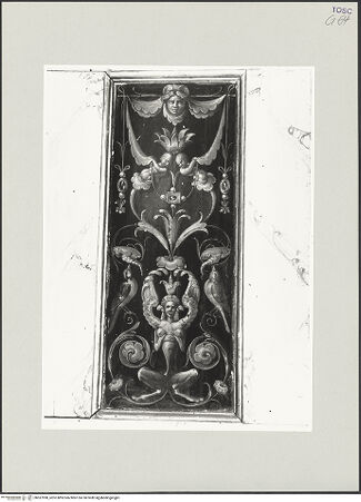 Vorderseite von Foto Marburg [https://www.deutsche-digitale-bibliothek.de/content/lizenzen/rv-ez/] Hochaltar (Altare Vasari)Rückseite - Grotesken, bh537998_recto. Foto: Gloc, Jan.