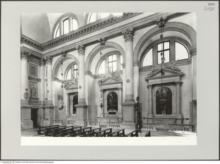 Vorderseite von Böhm, Osvaldo [https://www.deutsche-digitale-bibliothek.de/content/lizenzen/rv-ez/] San Stae - Rechte Kapellenreihe, bh538618_recto. Foto.