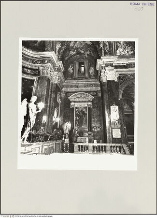 Vorderseite von Sopr. BAS ROMA [https://www.deutsche-digitale-bibliothek.de/content/lizenzen/rv-ez/] San Silvestro in Capiterechter Querhausarm - Gesamtansicht, bh539856_recto. Foto.