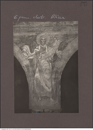 Vorderseite von Bibliotheca Hertziana [https://www.deutsche-digitale-bibliothek.de/content/lizenzen/rv-fz/] Szenen aus dem Neuen Testament und ProphetenSüdwand: Szenen aus dem Leben Christi und ProphetenArkadenzwickel: Ganzfigurige Prophetendarstellungen mit Namensbezeichnung und SpruchbandProphet Micha - Gesamtansicht, bh541915_recto. Foto: Sansaini, Renato.