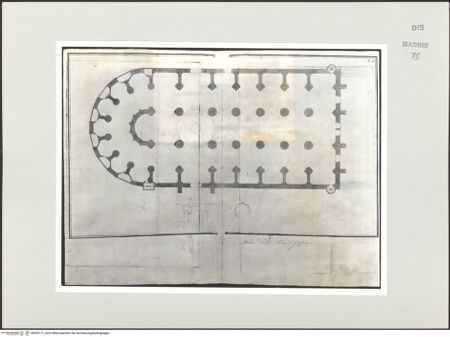 Vorderseite von Biblioteca Nacional [https://www.deutsche-digitale-bibliothek.de/content/lizenzen/rv-ez/] Album des Fra Giovanni Vincenzo CasaliSegovia, Kathedrale, Grundriss - , bh542171_recto. Foto.