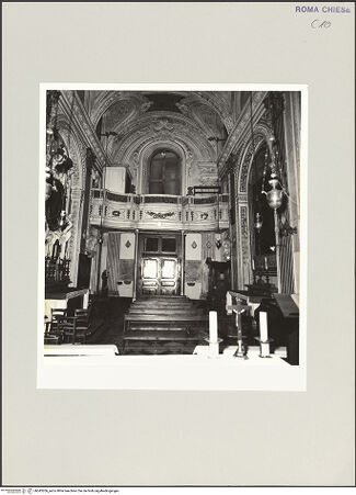 Vorderseite von Sopr. BAS ROMA [https://www.deutsche-digitale-bibliothek.de/content/lizenzen/rv-ez/] Gesù Nazareno - Blick zur Eingangswand, bh543206_recto. Foto.