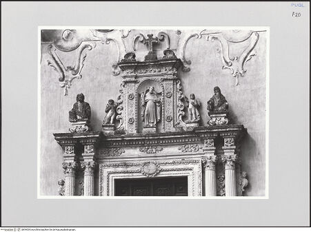 Vorderseite von Sigismondi, Roberto [https://www.deutsche-digitale-bibliothek.de/content/lizenzen/rv-fz/] Portal - Portal, Detail, bh544034_recto. Foto: Sigismondi, Roberto.