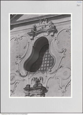 Vorderseite von Sigismondi, Roberto [https://www.deutsche-digitale-bibliothek.de/content/lizenzen/rv-fz/] San Domenico - Obergeschoss, Mittelachse, Detail: Fenster, bh544037_recto. Foto: Sigismondi, Roberto.