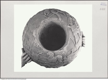 Vorderseite von Pedicini, Luciano [https://www.deutsche-digitale-bibliothek.de/content/lizenzen/rv-ez/] Atlas Farnese (Atlante Farnese) - Detail: Globus von oben, bh544553_recto. Foto: Pedicini, Luciano.