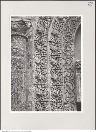 Vorderseite von Sigismondi, Roberto [http://creativecommons.org/licenses/by-nc-sa/4.0/] HauptportalArchivolten und Gewände - Archivolten und Gewände links, bh550533_recto. Foto: Sigismondi, Roberto.