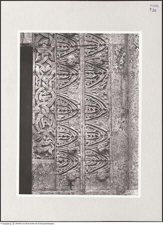 Vorderseite von Sigismondi, Roberto [http://creativecommons.org/licenses/by-nc-sa/4.0/] HauptportalArchivolten und Gewände - Gewände rechts, bh550535_recto. Foto: Sigismondi, Roberto.