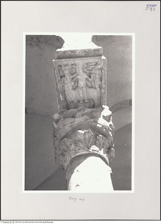 Vorderseite von Bibliotheca Hertziana [https://www.deutsche-digitale-bibliothek.de/content/lizenzen/rv-fz/] Kapitell 44 (Giess, 1959; Naldi, 1990) - Kapitell 44, bh551501_recto. Foto.