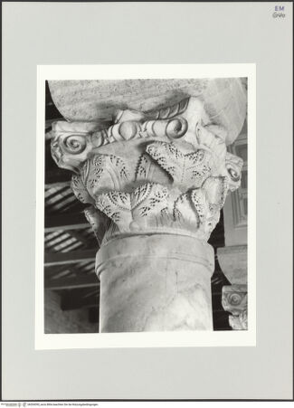 Vorderseite von Ravenna, Marco [https://www.deutsche-digitale-bibliothek.de/content/lizenzen/rv-ez/] Säulen der Arkaden - Detail, Kapitell, bh554395_recto. Foto: Ravenna, Marco.