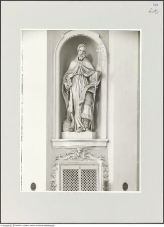 Vorderseite von Ravenna, Marco [https://www.deutsche-digitale-bibliothek.de/content/lizenzen/rv-ez/] Papst - Gesamtansicht, bh555761_recto. Foto.