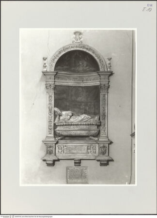 Vorderseite von Ravenna, Marco [https://www.deutsche-digitale-bibliothek.de/content/lizenzen/rv-ez/] Grabmal des Bischofs Bonfrancesco Arlotti - Gesamtansicht, bh555764_recto. Foto.