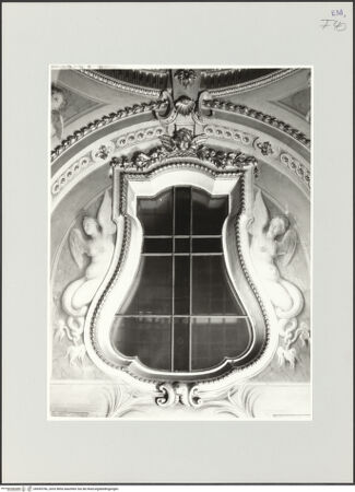 Vorderseite von Ravenna, Marco [https://www.deutsche-digitale-bibliothek.de/content/lizenzen/rv-ez/] San Prospero - Detail: Fenster, bh555766_recto. Foto.