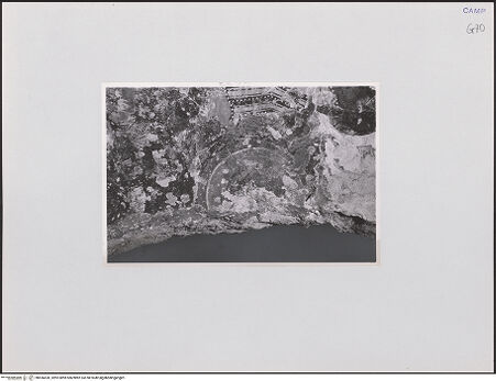 Vorderseite von unbekannt [https://www.deutsche-digitale-bibliothek.de/content/lizenzen/rv-ez/] FreskenzyklusApsis und Stirnwand (Pantokrator, Madonna und Engel) - Scheitel der Apsis (Kopf der Madonna, Fragment), bh556420_recto. Foto.