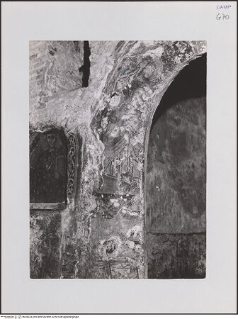 Vorderseite von unbekannt [https://www.deutsche-digitale-bibliothek.de/content/lizenzen/rv-ez/] FreskenzyklusApsis und Stirnwand (Pantokrator, Madonna und Engel) - Engel zur Rechten der Madonna und Nische mit dem heiligen Eusebius, bh556424_recto. Foto.