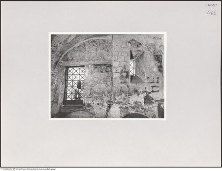 Vorderseite von Kunstgeschichtliches Institut Mainz [https://www.deutsche-digitale-bibliothek.de/content/lizenzen/rv-ez/] FreskenzyklusVita-Szenen (Nordwand) - Gesamtansicht, bh556447_recto. Foto.