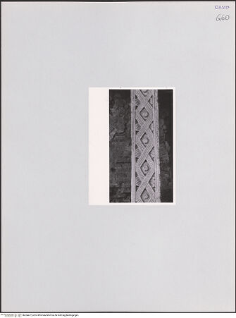 Vorderseite von unbekannt [https://www.deutsche-digitale-bibliothek.de/content/lizenzen/rv-ez/] Rechter Pfeiler - Detail: Vorderseite, bh556472_recto. Foto.